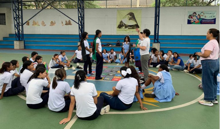 jornada-de-derechos-de-las-ninas-mujeres-en-la-agenda-de-los-60-anos-lestonnac-7